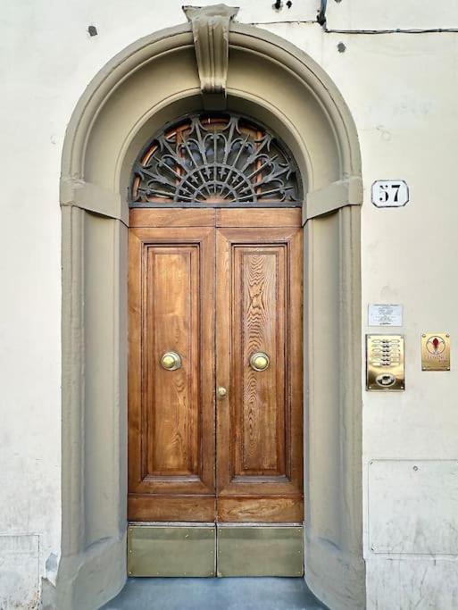 Warm Retreat In The Heart Of Florence Cls Station Apartment Luaran gambar